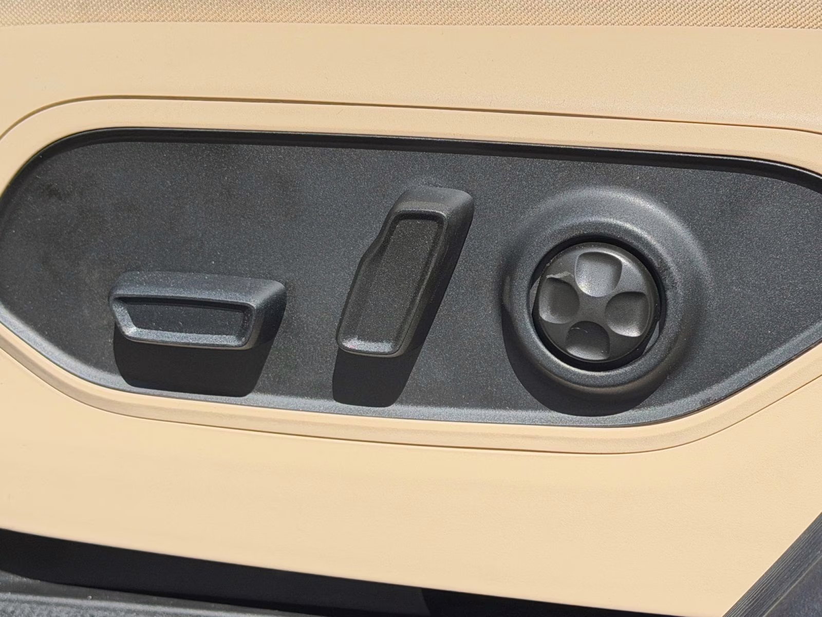 2026 Bright White Clearcoat Jeep Grand Cherokee Limited 4X4 SUV