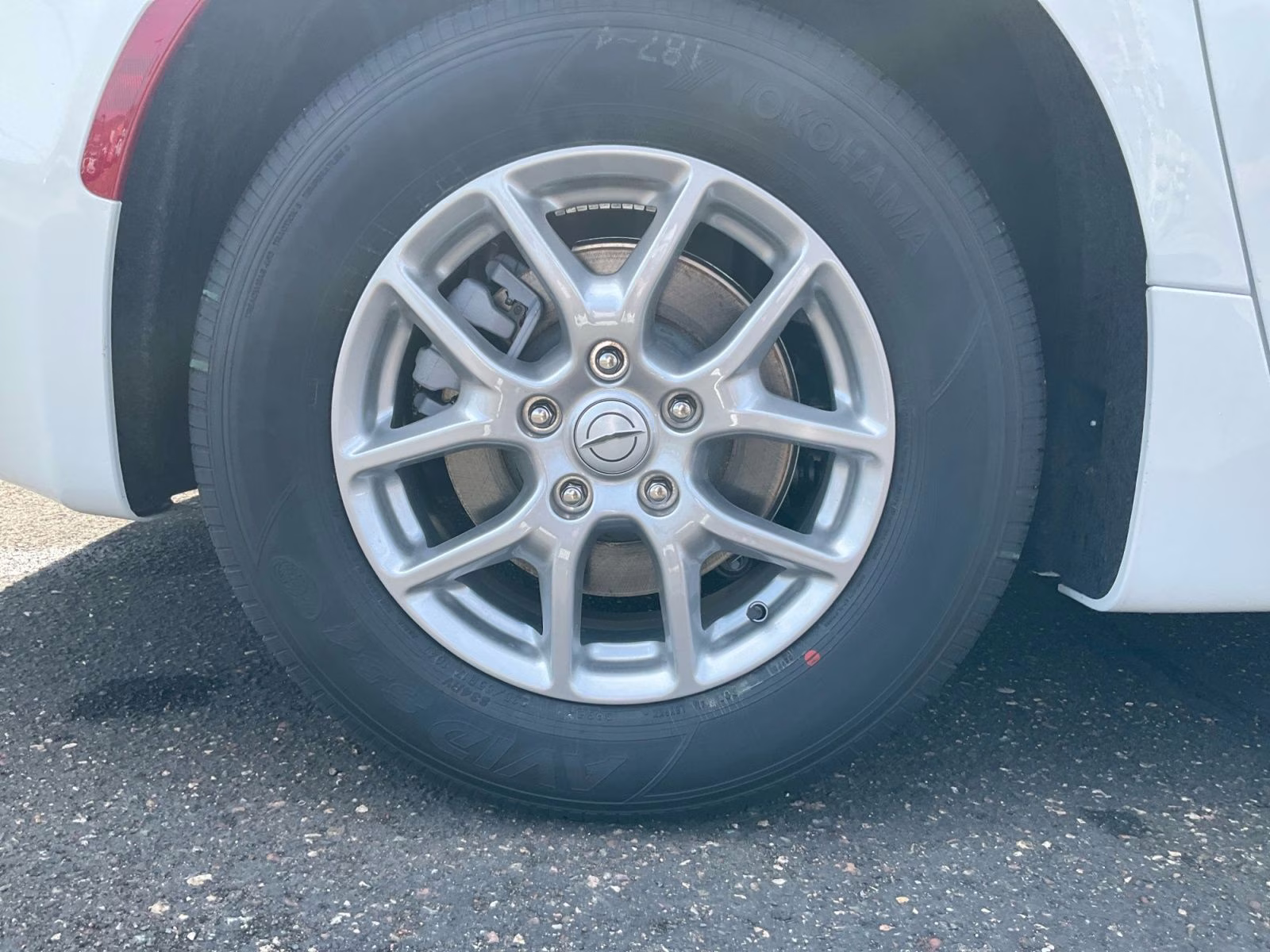 2026 Bright White Clearcoat Chrysler Voyager LX FWD Van