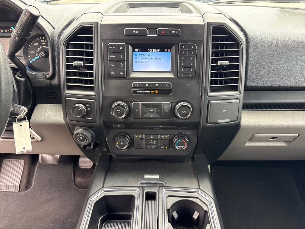 2018 Oxford White Ford F-150 XL RWD Truck