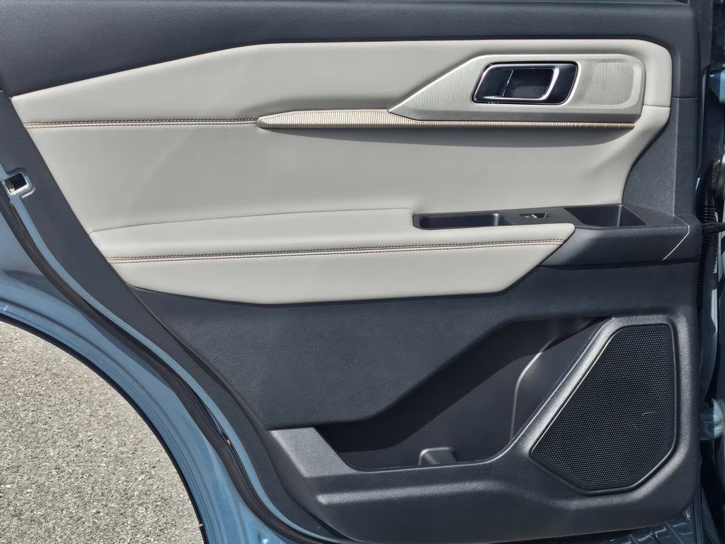 2026 Vapor Blue Metallic Ford Explorer Active 4X4 SUV