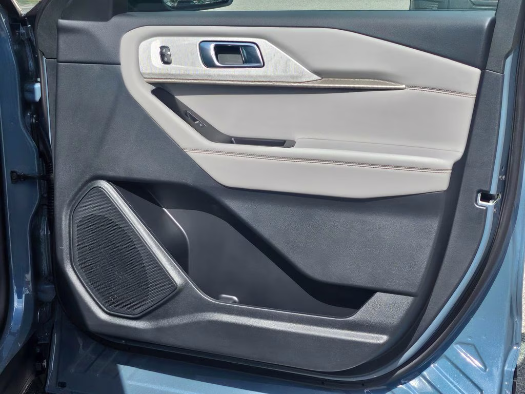 2026 Vapor Blue Metallic Ford Explorer Active 4X4 SUV