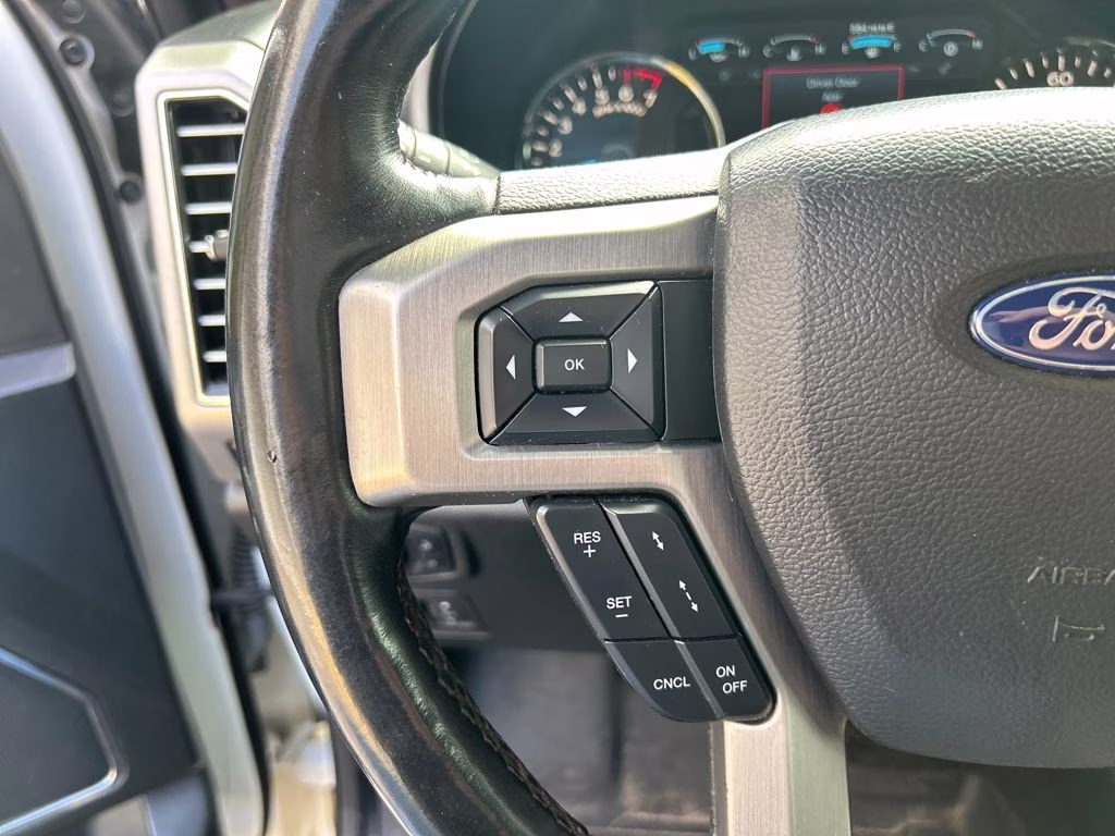 2020 Star White Metallic Tri-Coat Ford F-150 Platinum 4X4 Truck