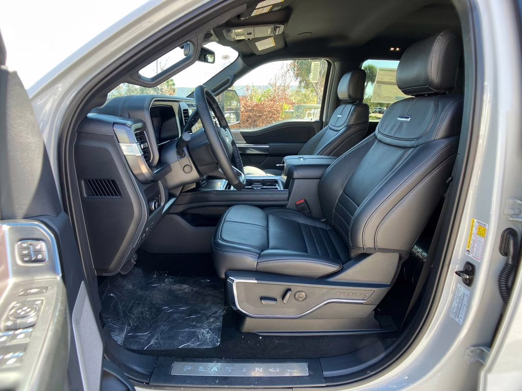 2026 Avalanche Ford Super Duty F-350 SRW Platinum 4X4 Truck