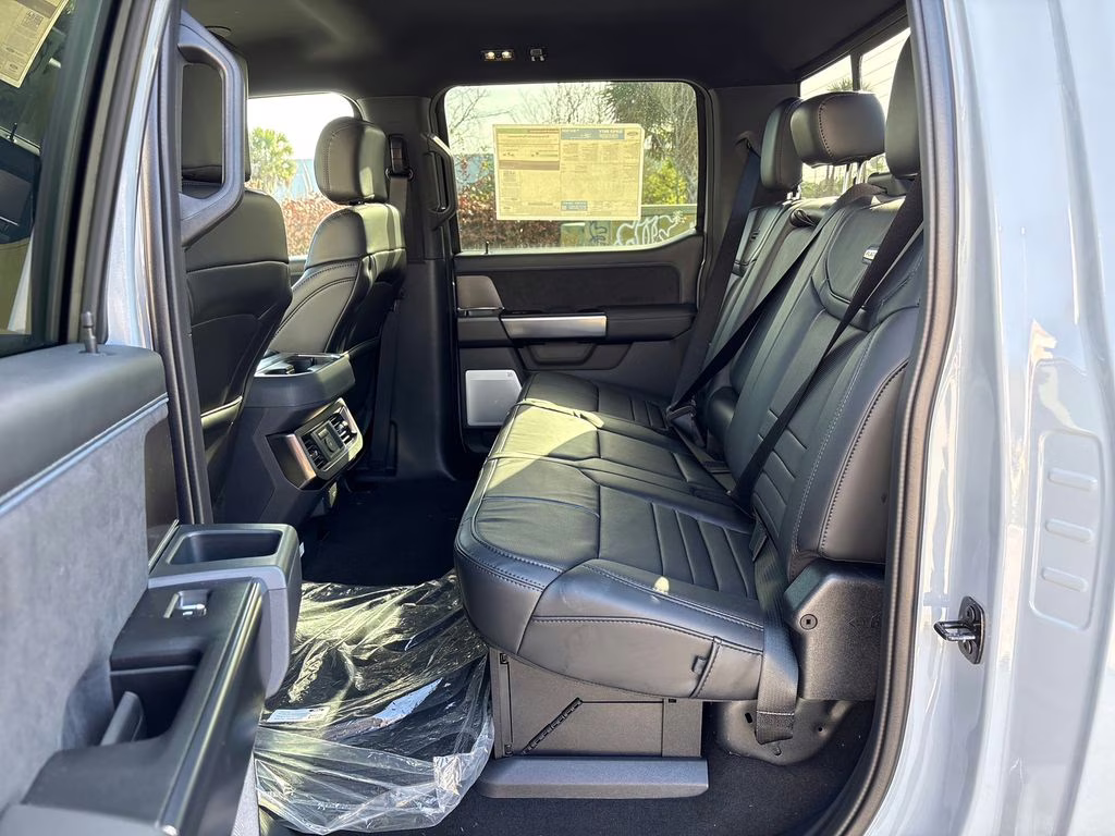 2026 Glacier Gray Metallic TriCoat Ford Super Duty F-350 SRW Platinum 4X4 Truck