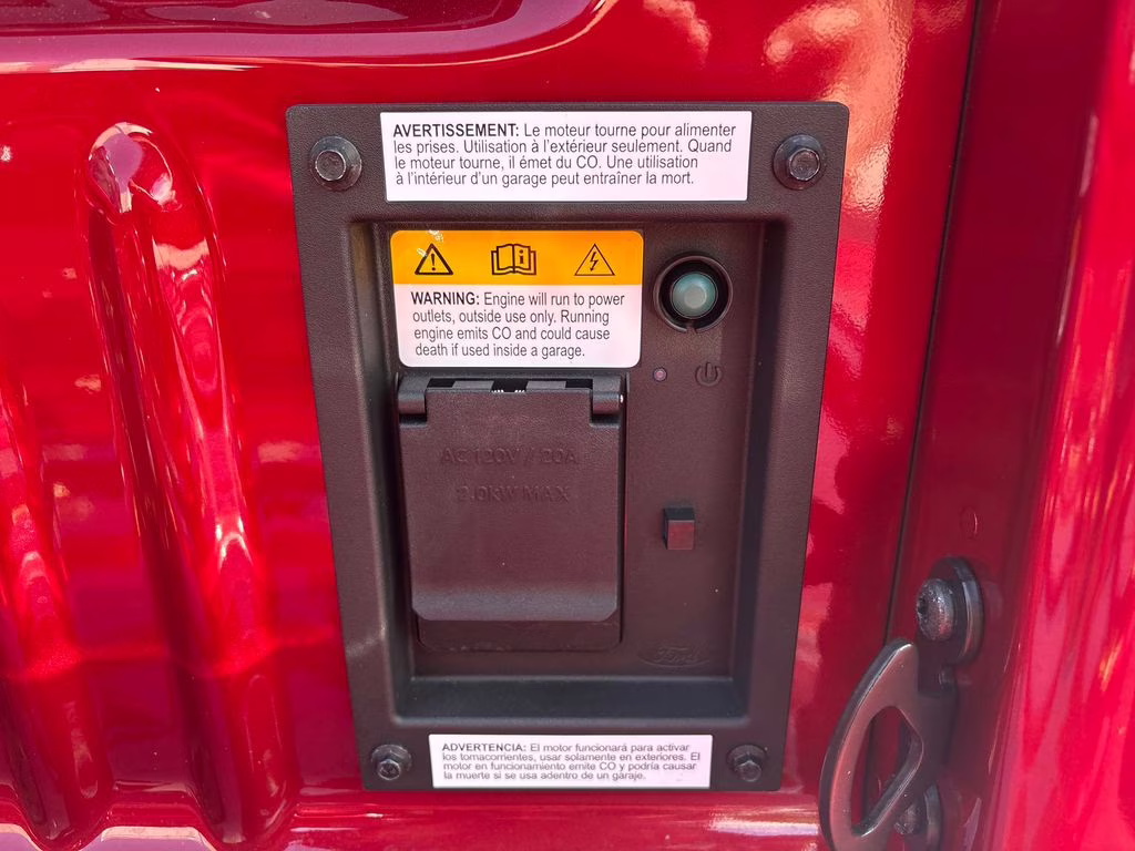 2026 Ruby Red Metallic Tinted Clearcoat Ford Super Duty F-350 SRW Platinum 4X4 Truck