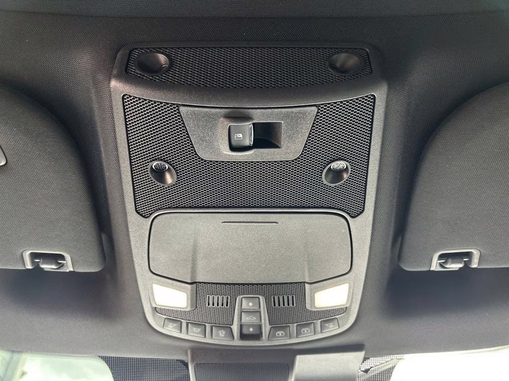 2020 Star White Metallic Tri-Coat Ford F-150 Platinum 4X4 Truck