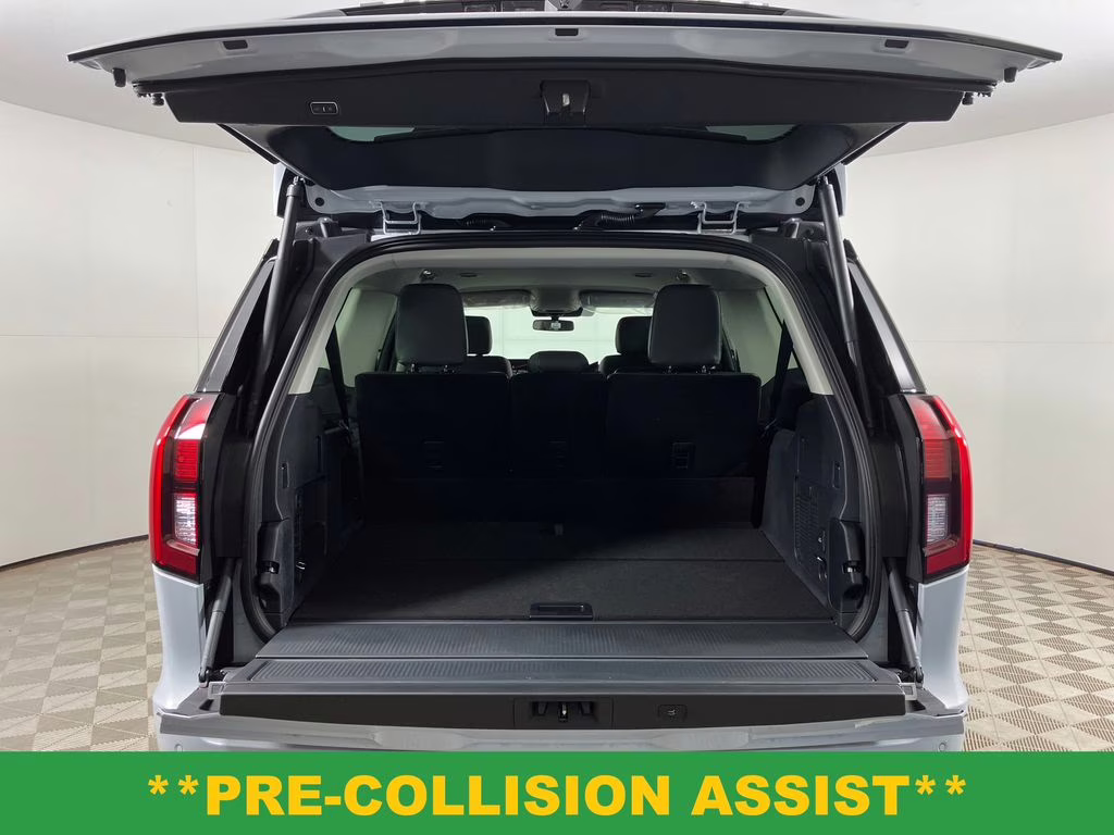 2026 Space Silver Metallic Ford Expedition Max Active RWD SUV