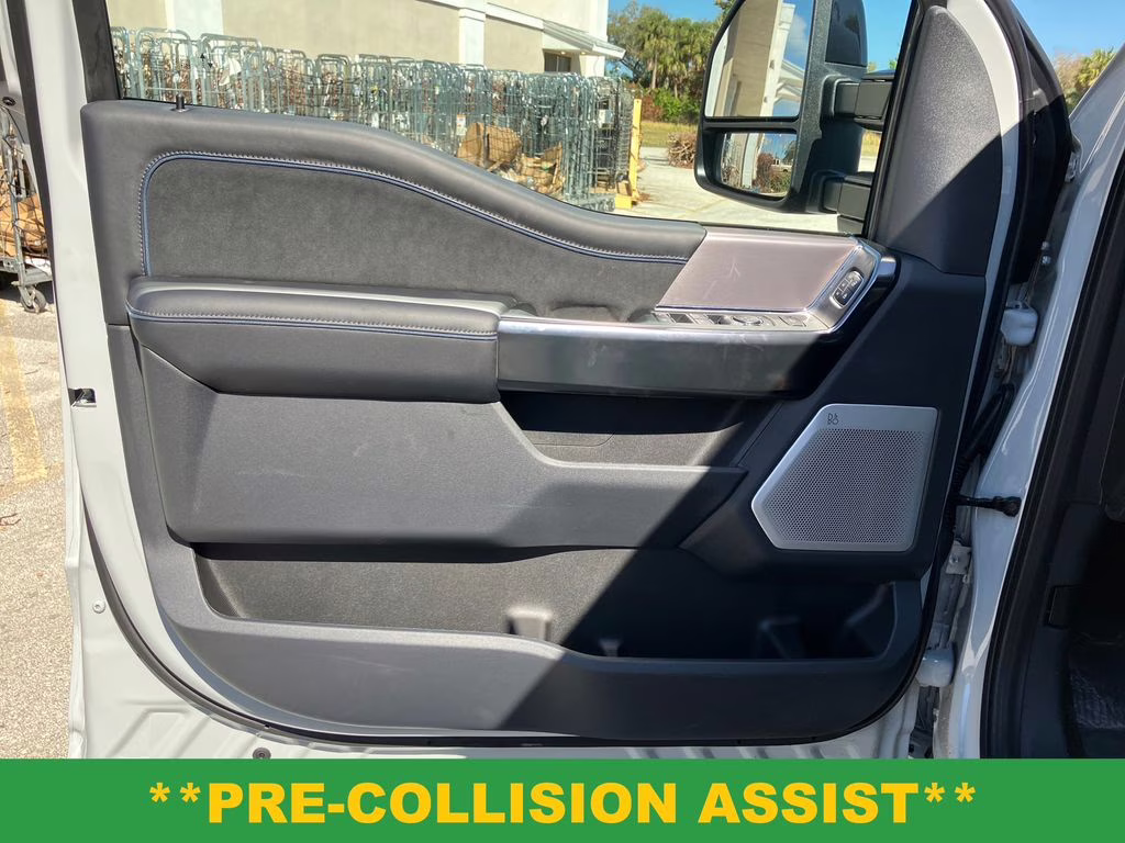 2026 Avalanche Ford Super Duty F-350 SRW Platinum 4X4 Truck