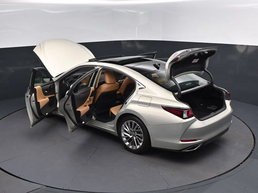 2022 Beige Metallic Lexus ES 350 Ultra Luxury FWD Sedan