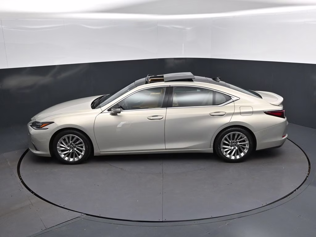 2022 Beige Metallic Lexus ES 350 Ultra Luxury FWD Sedan