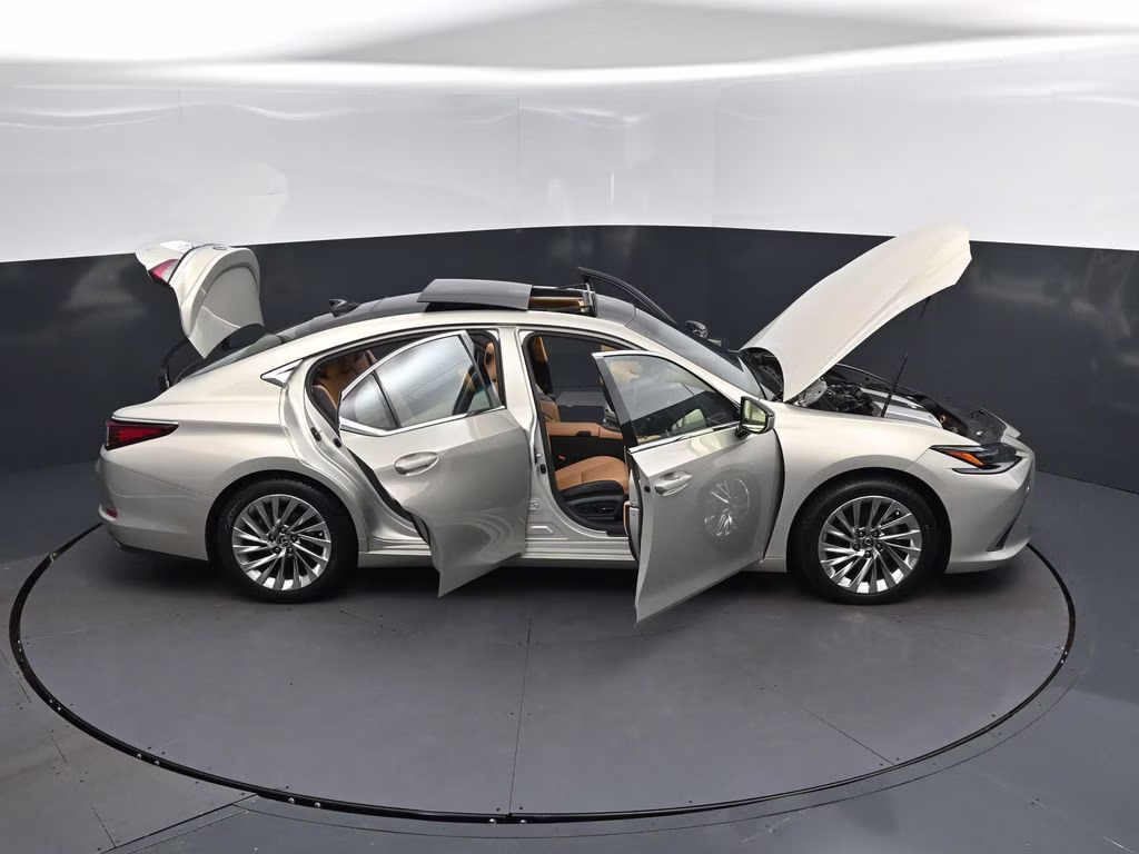 2022 Beige Metallic Lexus ES 350 Ultra Luxury FWD Sedan