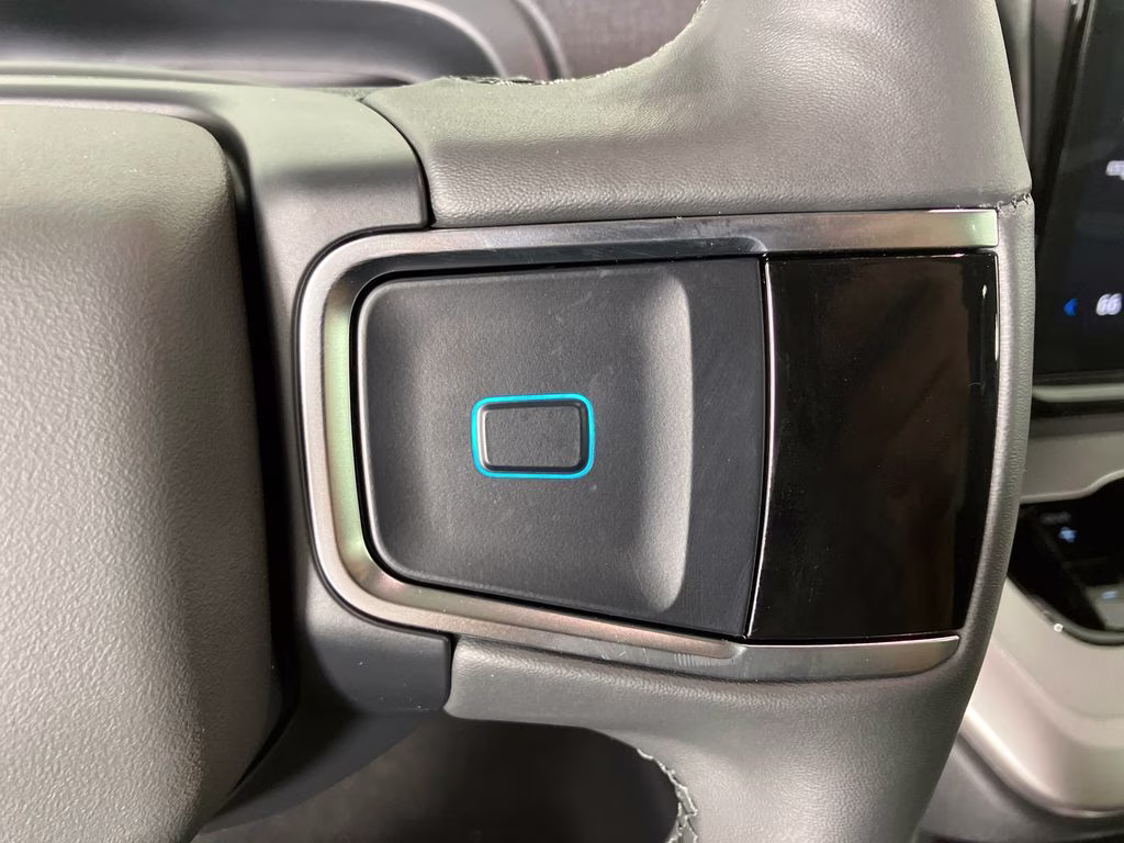 2026 Silver Metallic Ford Expedition Max Active RWD SUV