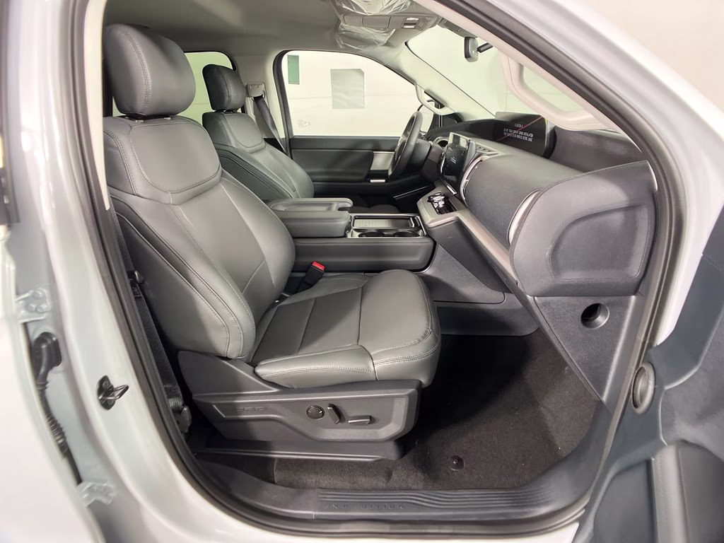 2026 Silver Metallic Ford Expedition Max Active RWD SUV
