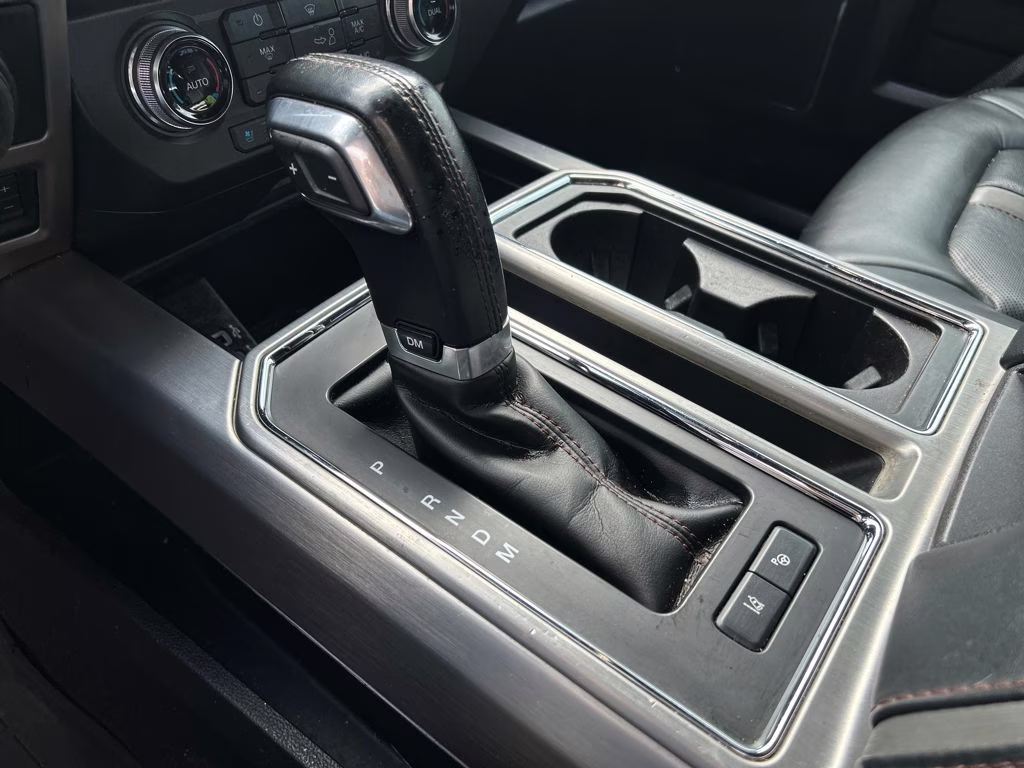 2020 Star White Metallic Tri-Coat Ford F-150 Platinum 4X4 Truck