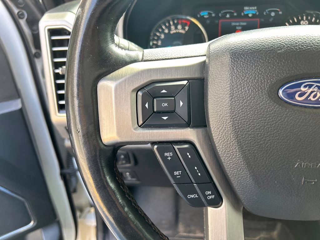 2020 Star White Metallic Tri-Coat Ford F-150 Platinum 4X4 Truck