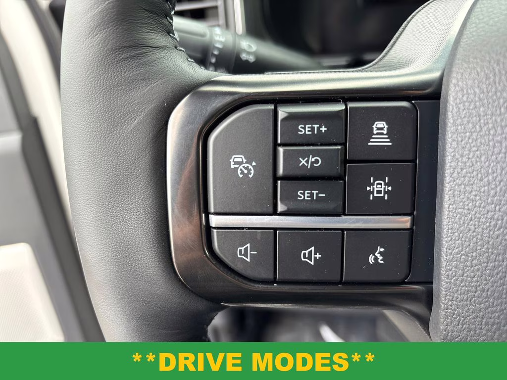 2026 Star White Metallic Tri-Coat Ford Super Duty F-350 SRW Platinum 4X4 Truck