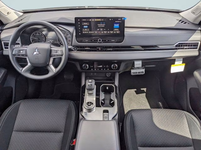 2026 Alloy Silver Metallic Mitsubishi Outlander ES FWD SUV