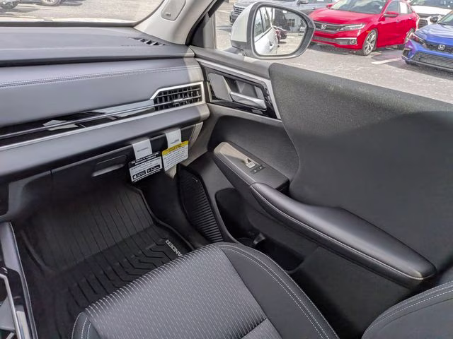 2026 White Diamond Mitsubishi Outlander ES FWD SUV