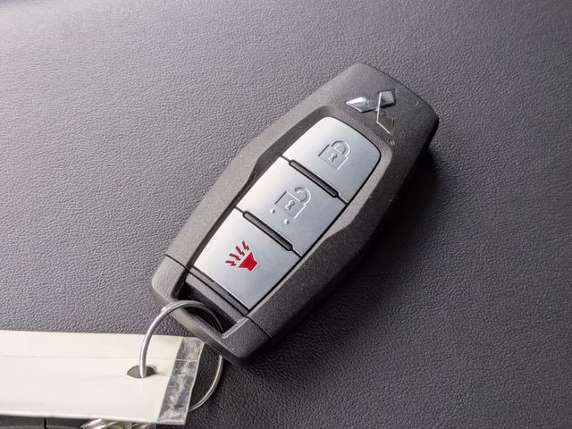 2026 White Diamond Mitsubishi Outlander ES FWD SUV