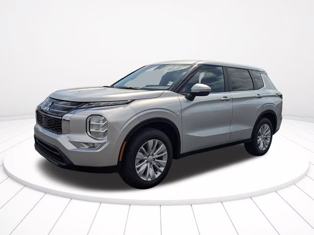 2026 Alloy Silver Metallic Mitsubishi Outlander ES FWD SUV