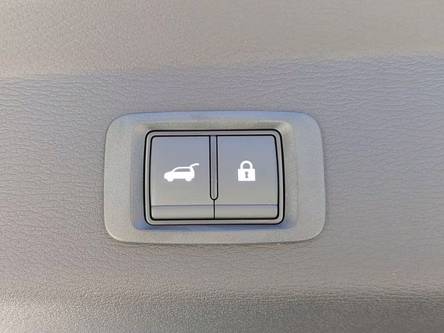 2026 White Diamond Mitsubishi Outlander ES FWD SUV