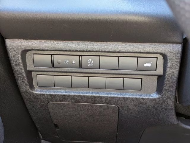 2026 White Diamond Mitsubishi Outlander ES FWD SUV
