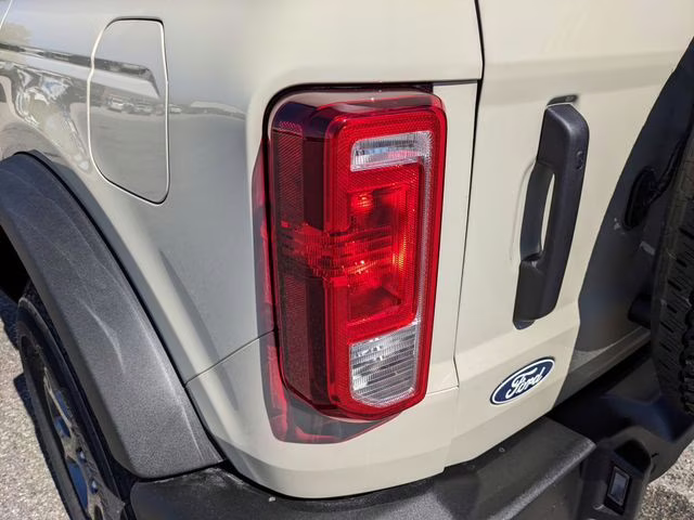 2026 Desert Sand Ford Bronco Big Bend 4X4 SUV