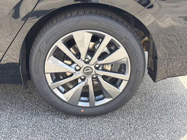 2026 Super Black Nissan Sentra SL FWD Sedan