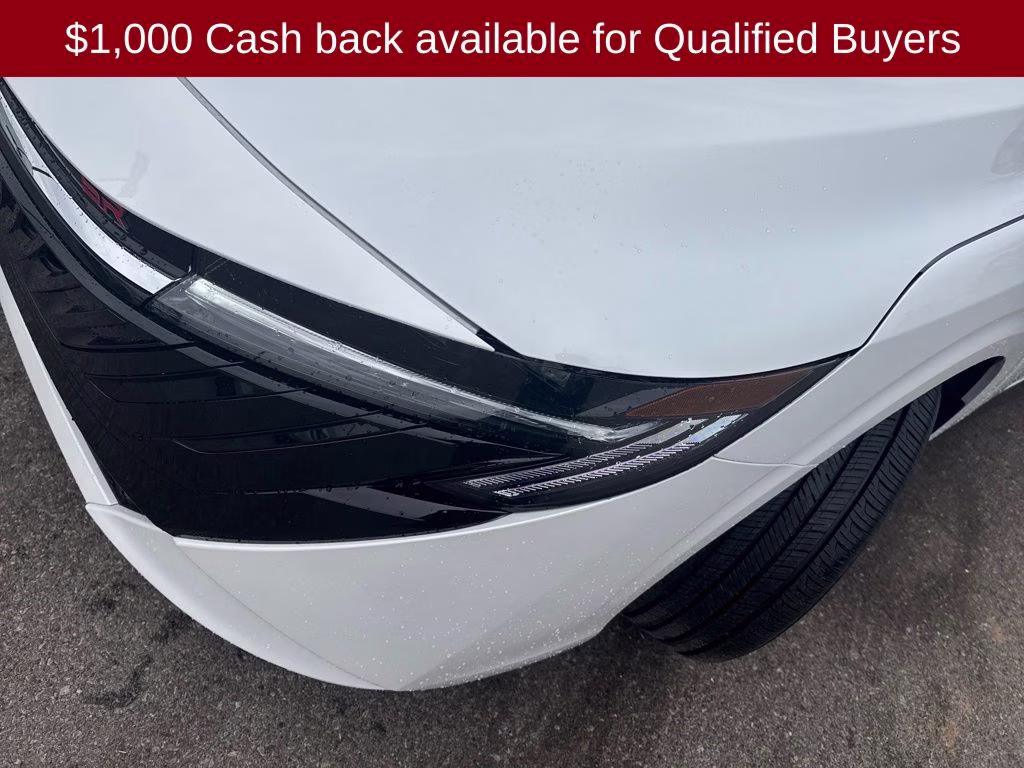 2026 Aspen White Tricoat Nissan Sentra SR FWD Sedan