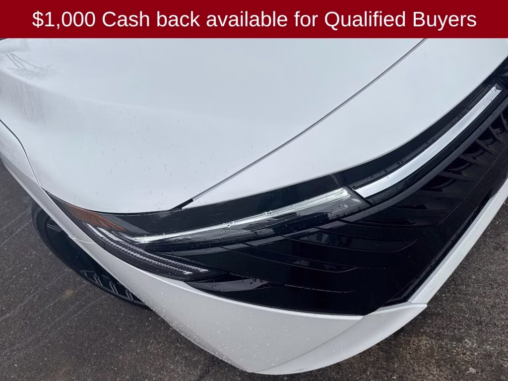 2026 Aspen White Tricoat Nissan Sentra SR FWD Sedan