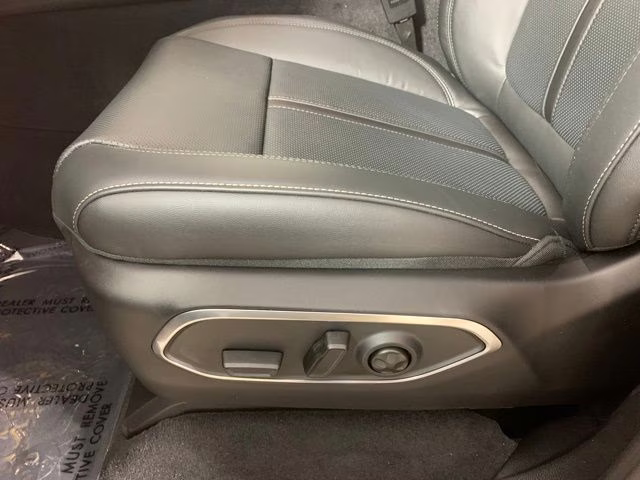 2026 Silver Zynith Jeep Grand Wagoneer 4x4 4X4 SUV