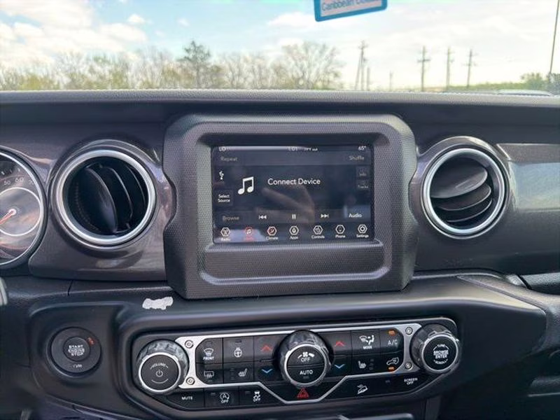 2021 Granite Crystal Metallic Clearcoat Jeep Wrangler Unlimited Sahara Altitude 4X4 SUV