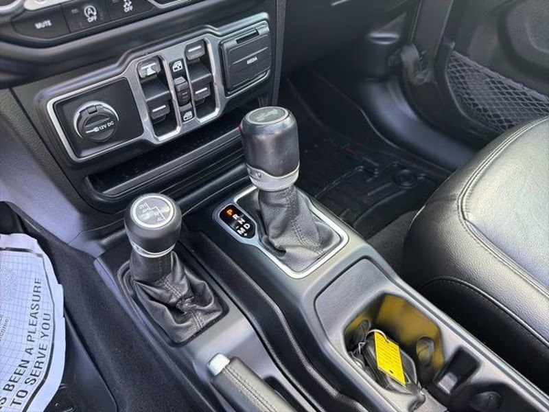 2021 Granite Crystal Metallic Clearcoat Jeep Wrangler Unlimited Sahara Altitude 4X4 SUV