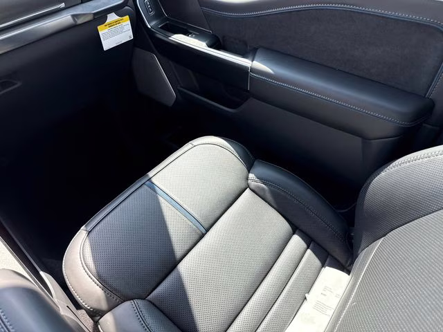 2025 White Metallic Ford F-150 Platinum 4X4 Truck