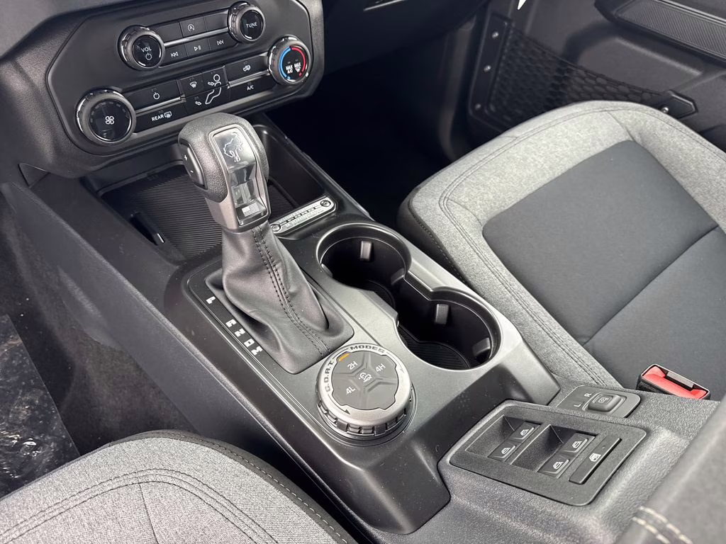 2026 Avalanche Ford Bronco Base 4X4 SUV