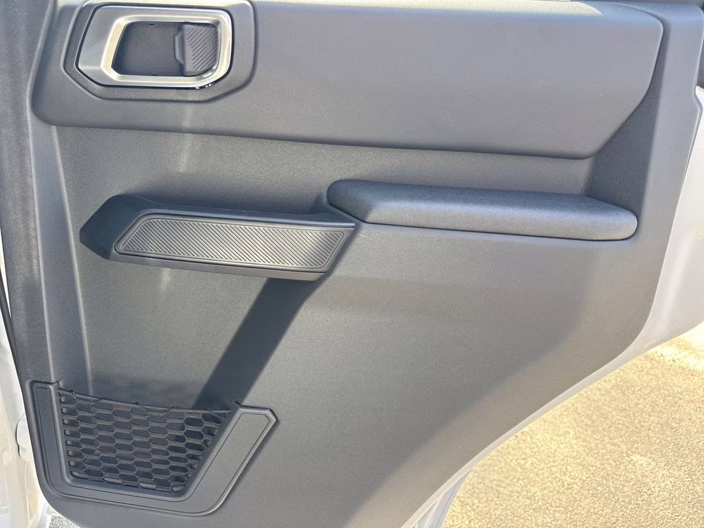 2026 Oxford White Ford Bronco Base 4X4 SUV