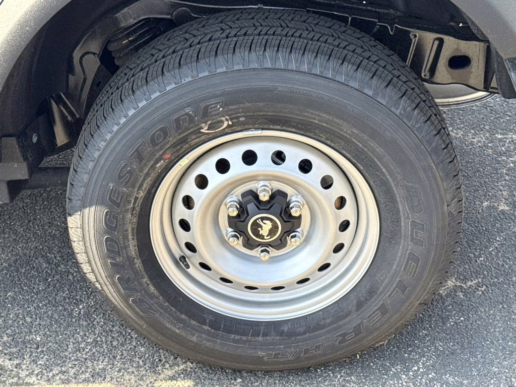 2026 Oxford White Ford Bronco Base 4X4 SUV