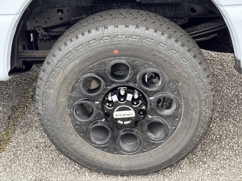 2026 Gray Metallic Ford Super Duty F-250 SRW Lariat 4X4 Truck