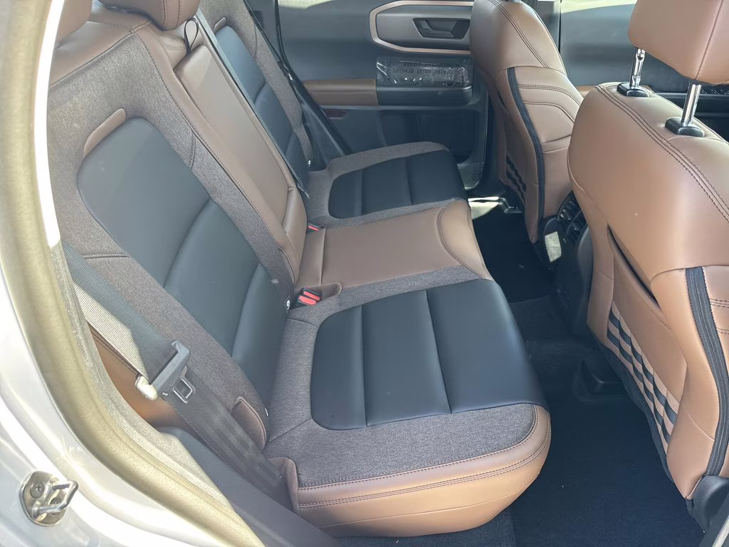 2026 Oxford White Ford Bronco Sport Outer Banks 4X4 SUV