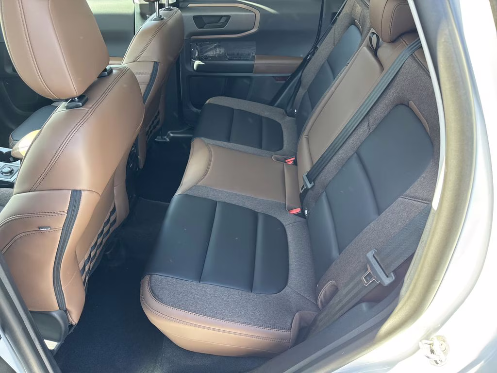 2026 Oxford White Ford Bronco Sport Outer Banks 4X4 SUV