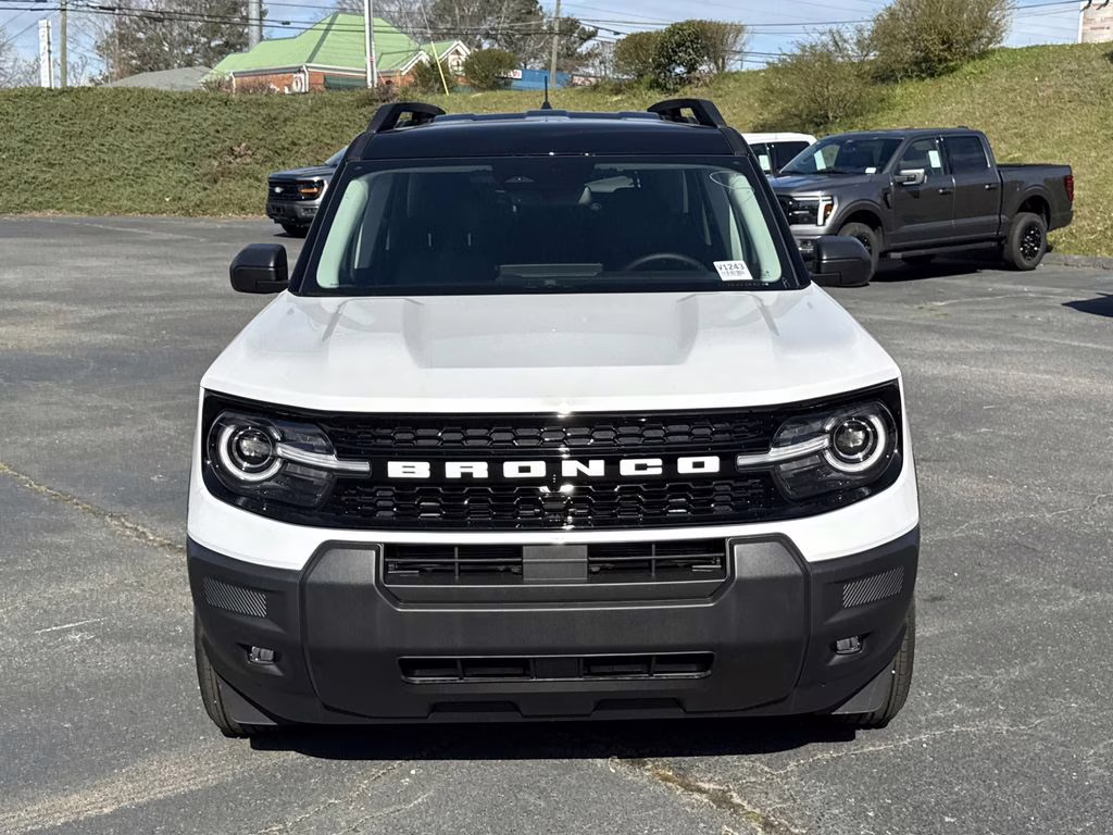2026 Oxford White Ford Bronco Sport Outer Banks 4X4 SUV