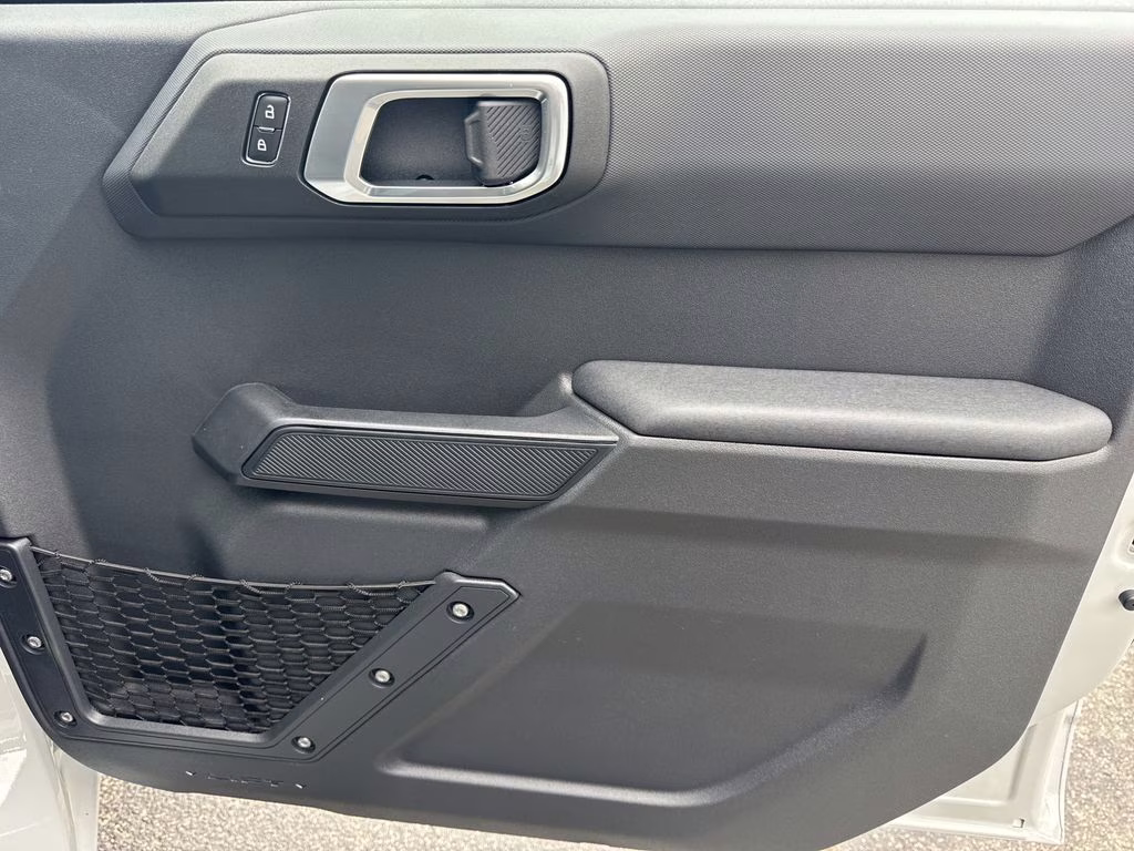 2026 Avalanche Ford Bronco Base 4X4 SUV