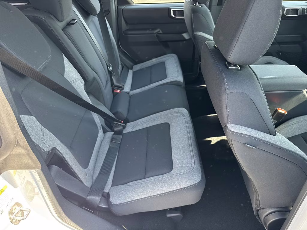 2026 Oxford White Ford Bronco Base 4X4 SUV