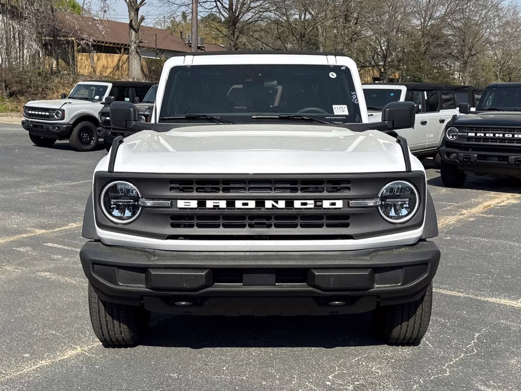 2026 Oxford White Ford Bronco Base 4X4 SUV