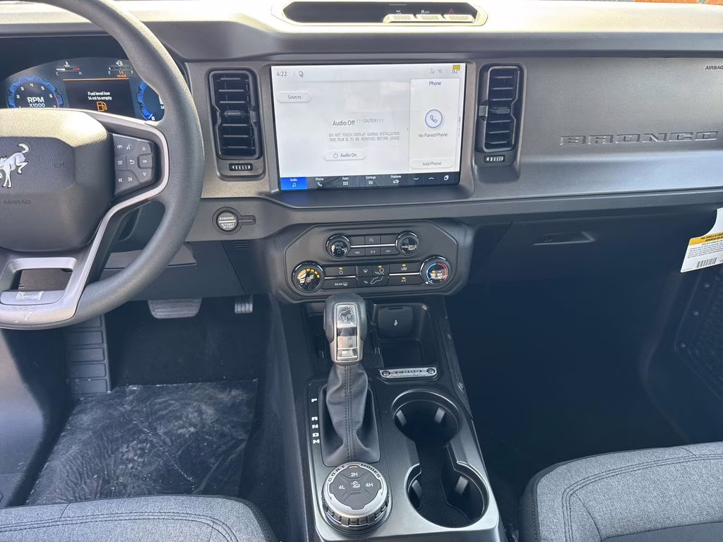 2026 Oxford White Ford Bronco Base 4X4 SUV