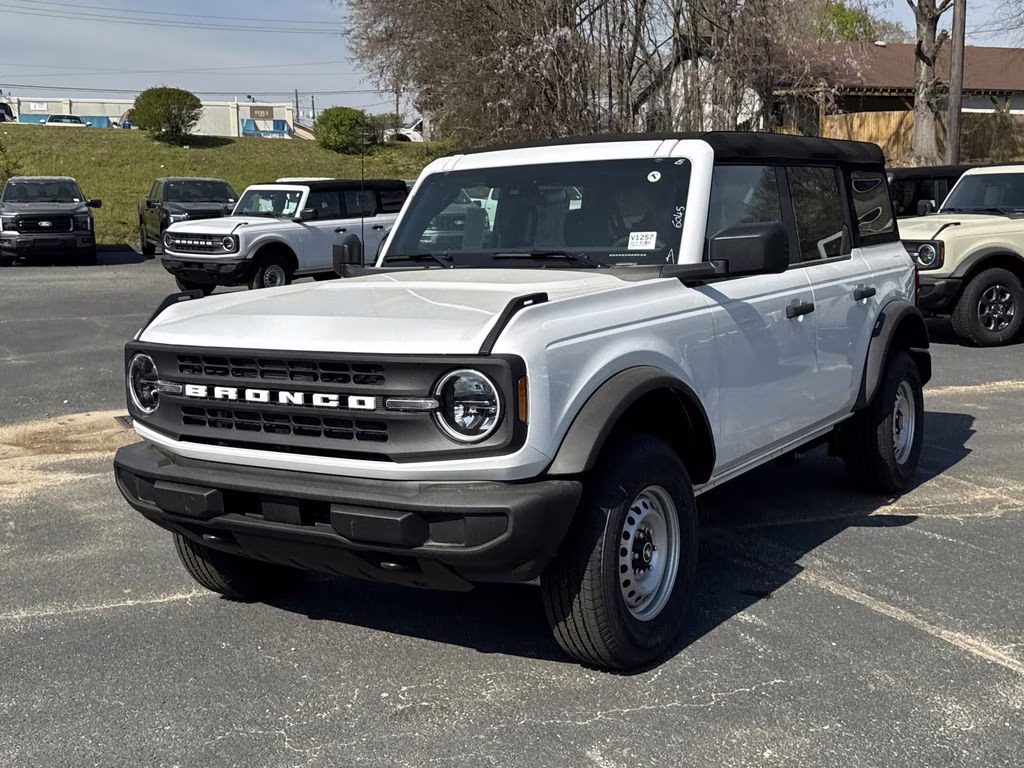 2026 Oxford White Ford Bronco Base 4X4 SUV