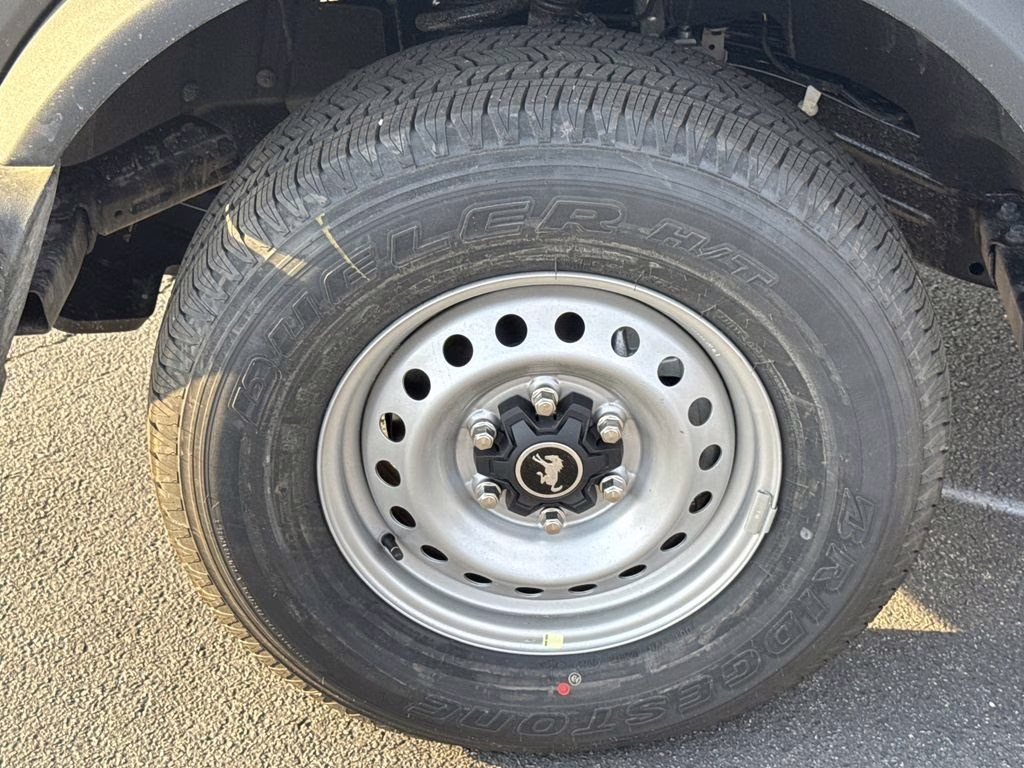 2026 Gray Metallic Ford Bronco Base 4X4 SUV