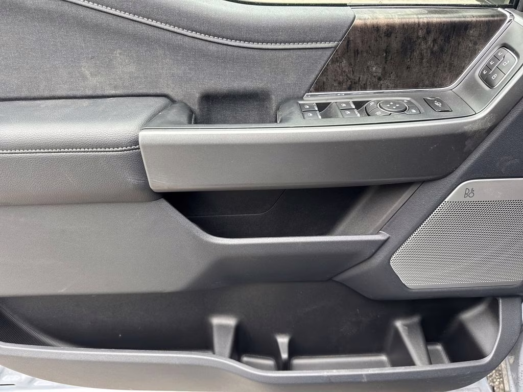 2026 Gray Metallic Ford Super Duty F-250 SRW Lariat 4X4 Truck