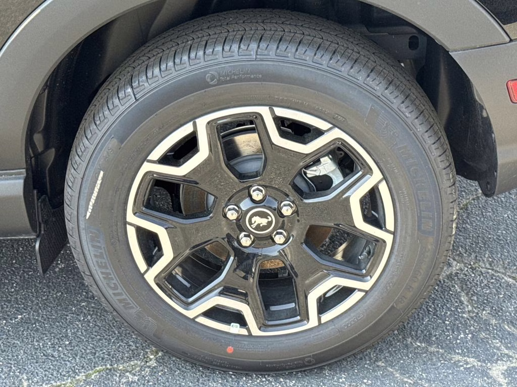 2026 Shadow Black Ford Bronco Sport Outer Banks 4X4 SUV