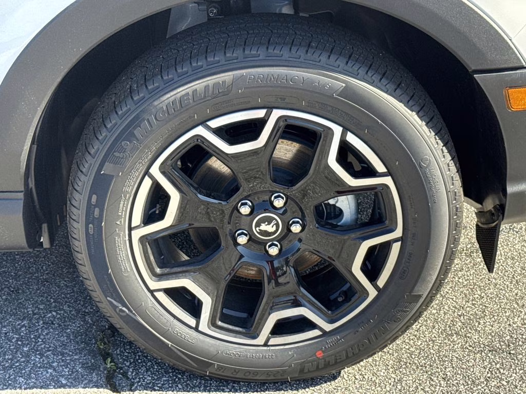 2026 Oxford White Ford Bronco Sport Outer Banks 4X4 SUV